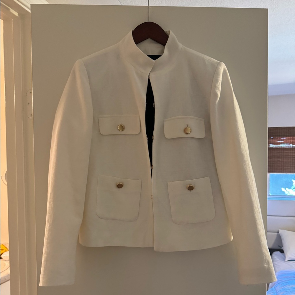 Zara cropped white jacket gold buttons/details NWT